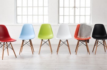 Cadeiras Eames Coloridas