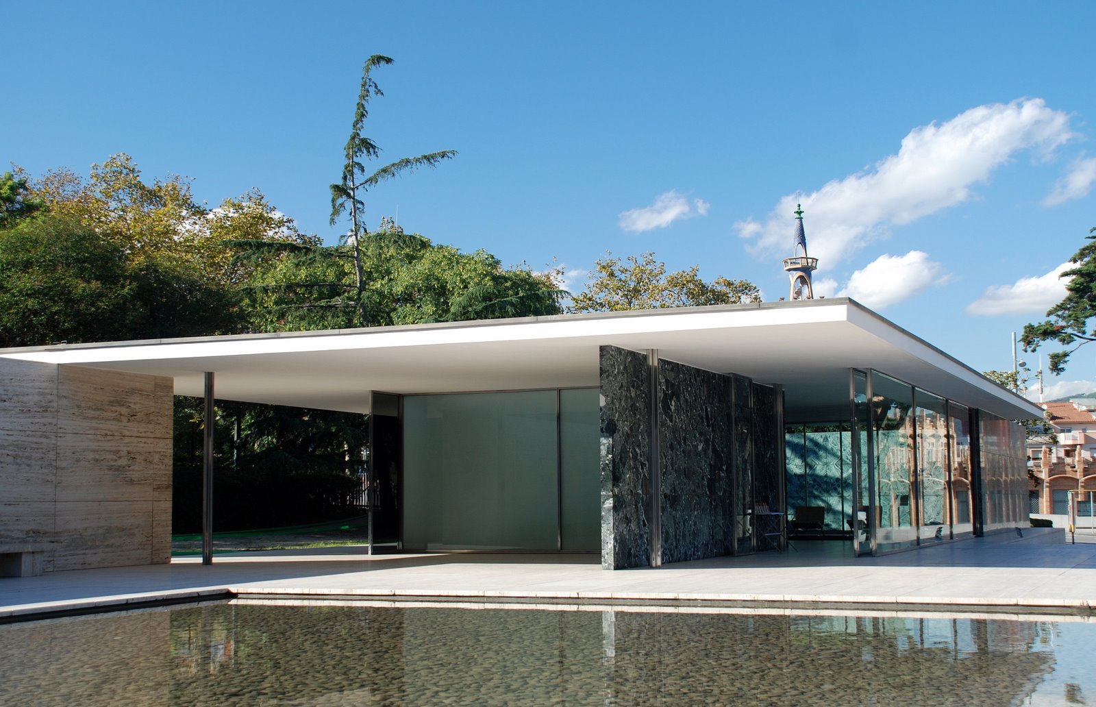 Mies Van der Rohe - História de Um Grande Designer